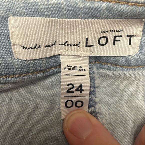 Ann Taylor Loft Size 00 Denim Button Front Skirt Pockets Light Wash - Picture 7 of 8